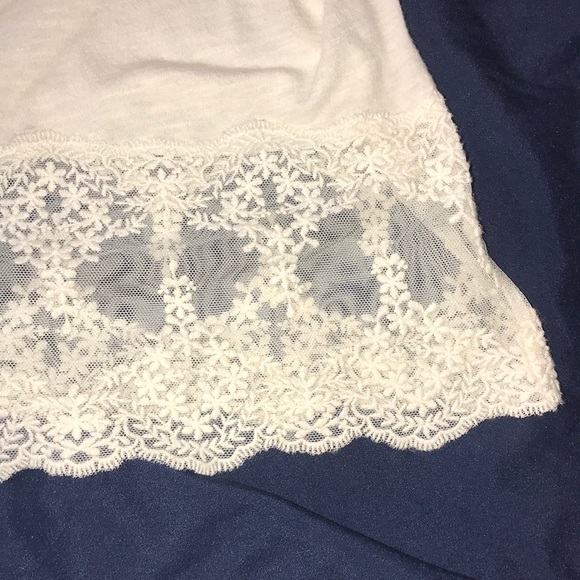 American Eagle Lace Tank - Picture 2 of 6